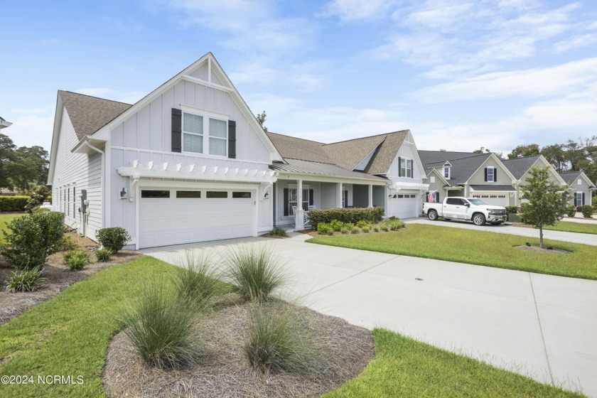 Here is your opportunity to enjoy true resort living in Ocean - Beach Townhome/Townhouse for sale in Ocean Isle Beach, North Carolina on Beachhouse.com