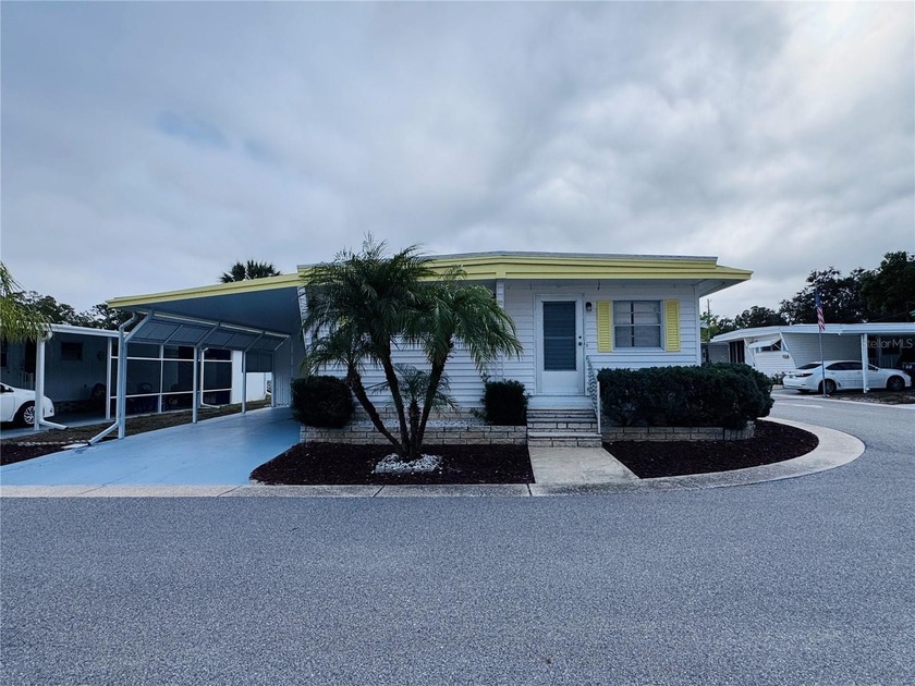 Welcome to this furnished two-bedroom, two-bath mobile home - Beach Home for sale in Clearwater, Florida on Beachhouse.com