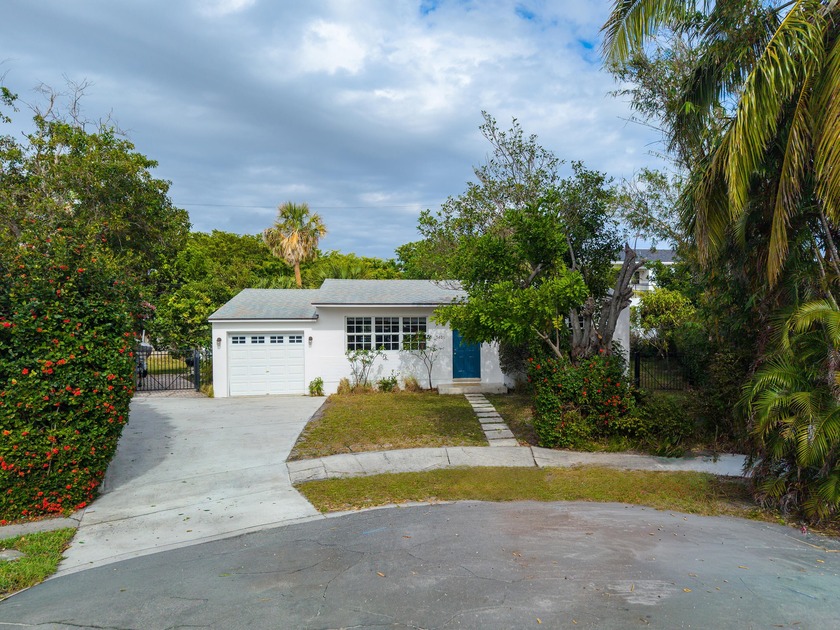 5401 Prairie Trail - Beach Home for sale in West Palm Beach, Florida on Beachhouse.com