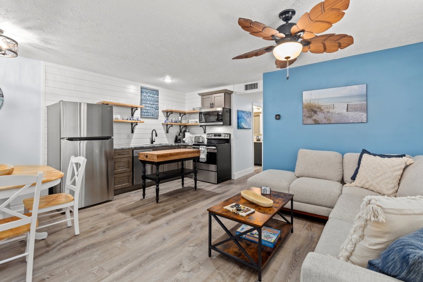 Newly Remodeled Two bedroom Two bath! 500 Feet to - Beach Vacation Rentals in Panama City Beach, Florida on Beachhouse.com