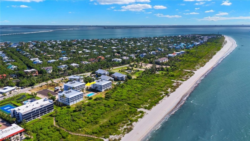 Great *Beachcomber* opportunity! Enjoy Sanibel's breathtaking - Beach Condo for sale in Sanibel, Florida on Beachhouse.com