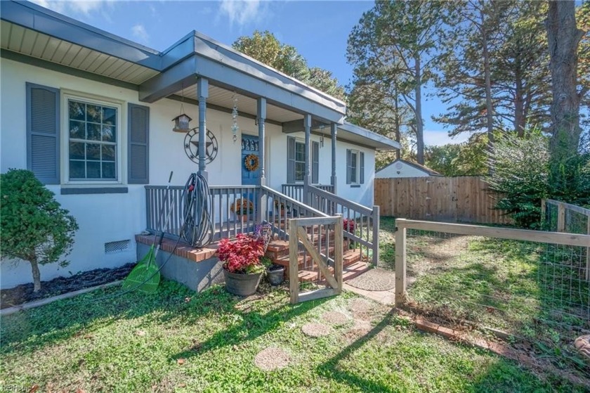 Check Out This Adorable And Affordable Single Family Home In - Beach Home for sale in Portsmouth, Virginia on Beachhouse.com