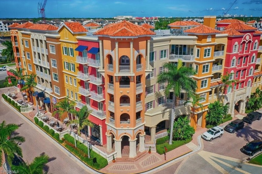 This beautiful unit is *Turn Key* You need nothing other than - Beach Condo for sale in Naples, Florida on Beachhouse.com