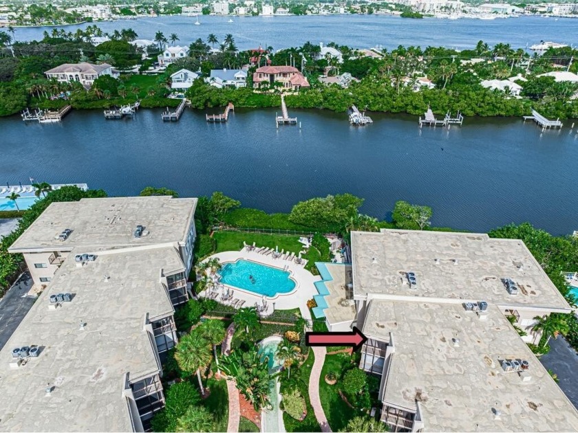 Spectacular, Fully Renovated & Immaculate Unit with Stunning - Beach Condo for sale in South Palm Beach, Florida on Beachhouse.com