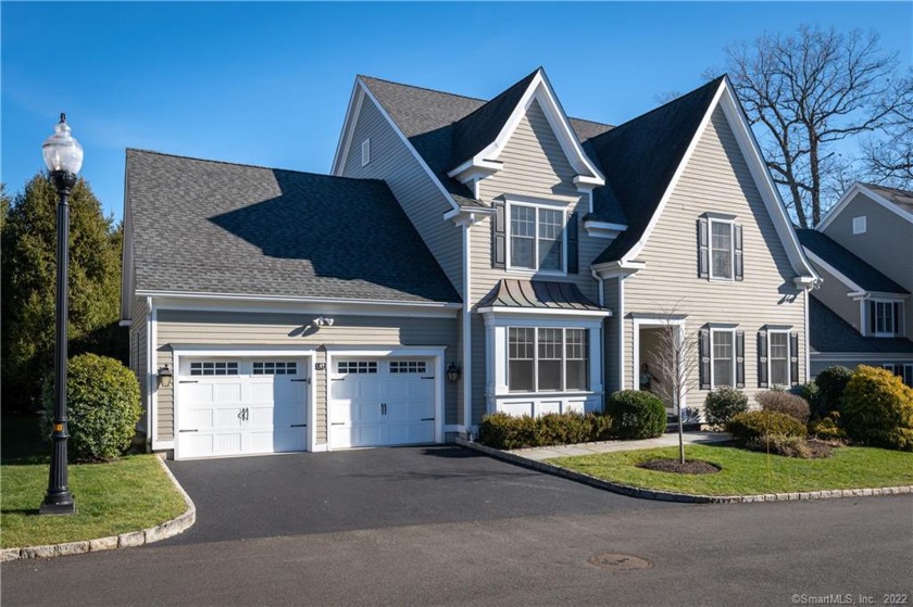 River Oaks! Stamford's award-winning gated community of - Beach Condo for sale in Stamford, Connecticut on Beachhouse.com
