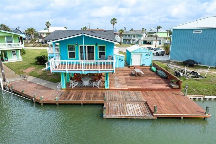 This vibrant WATERFRONT canal home in the eclectic community of - Beach Home for sale in Ingleside, Texas on Beachhouse.com
