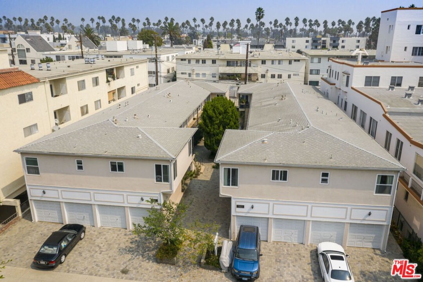 Incredible opportunity.  HUGE $1,200,000 REDUCTION FROM ORIGINAL - Beach Home for sale in Santa Monica, California on Beachhouse.com