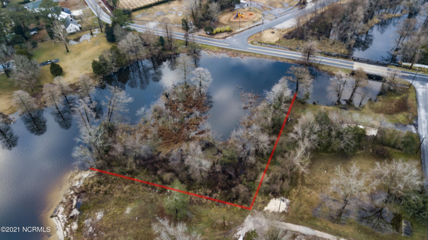 One acre waterfront lot located just minutes from Historic - Beach Lot for sale in New Bern, North Carolina on Beachhouse.com