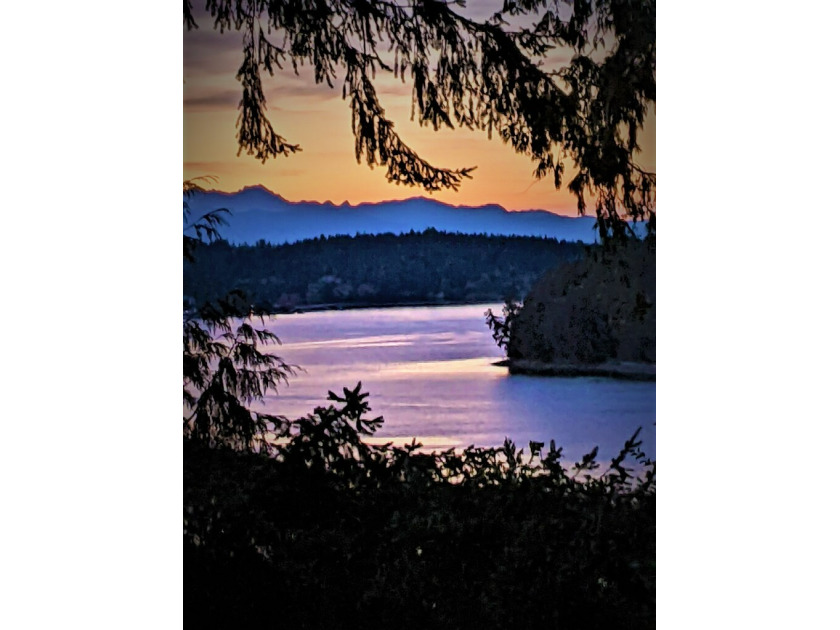 View lot in Carolyn Beach area.  Water and Mt. view with an - Beach Lot for sale in Olympia, Washington on Beachhouse.com