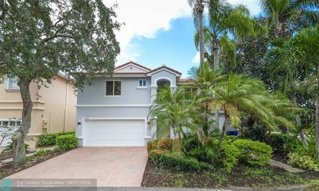 Welcome to this exceptional 4 bedroom pool located on a corner - Beach Home for sale in Hollywood, Florida on Beachhouse.com