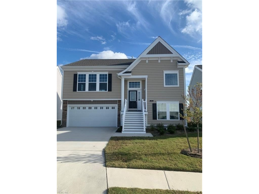 Our 2-story open floor plan! This Elgin has 5 bedrooms, a - Beach Home for sale in Suffolk, Virginia on Beachhouse.com