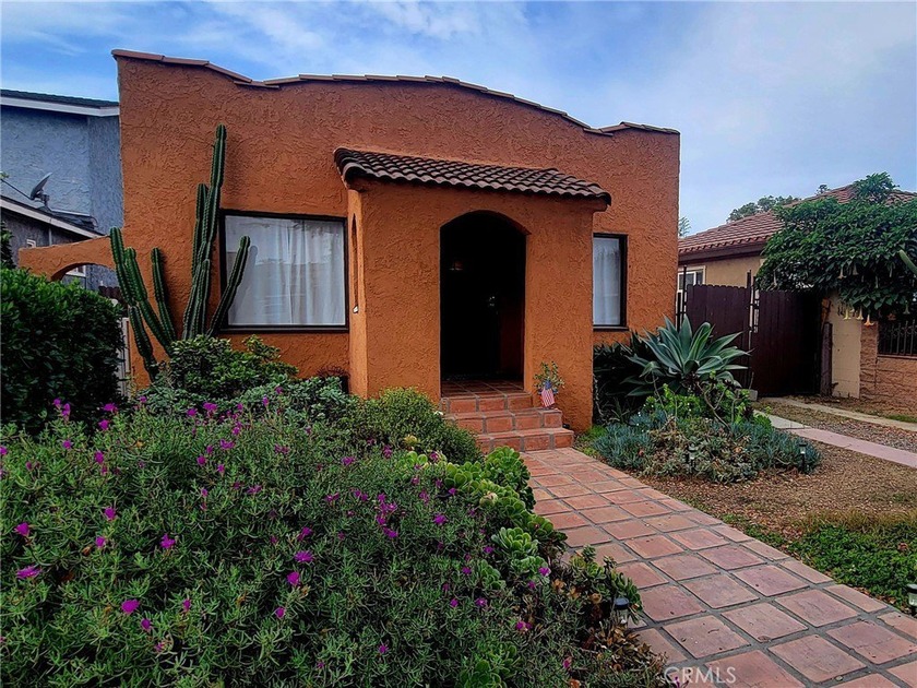 Welcome to 2385 Daisy Ave. Nestled in the sought-after - Beach Home for sale in Long Beach, California on Beachhouse.com