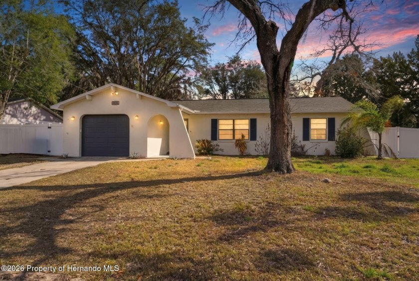 Tucked onto a 0.23-acre lot, this 2-bedroom, 2-bath , 1-car - Beach Home for sale in Spring Hill, Florida on Beachhouse.com