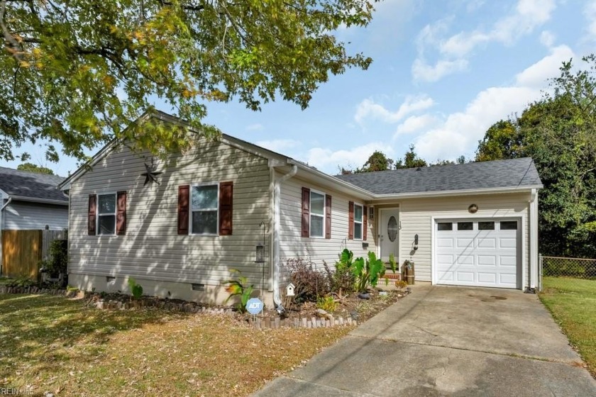 Welcome home to this charming 3-bedroom, 2-bathroom ranch - Beach Home for sale in Hampton, Virginia on Beachhouse.com