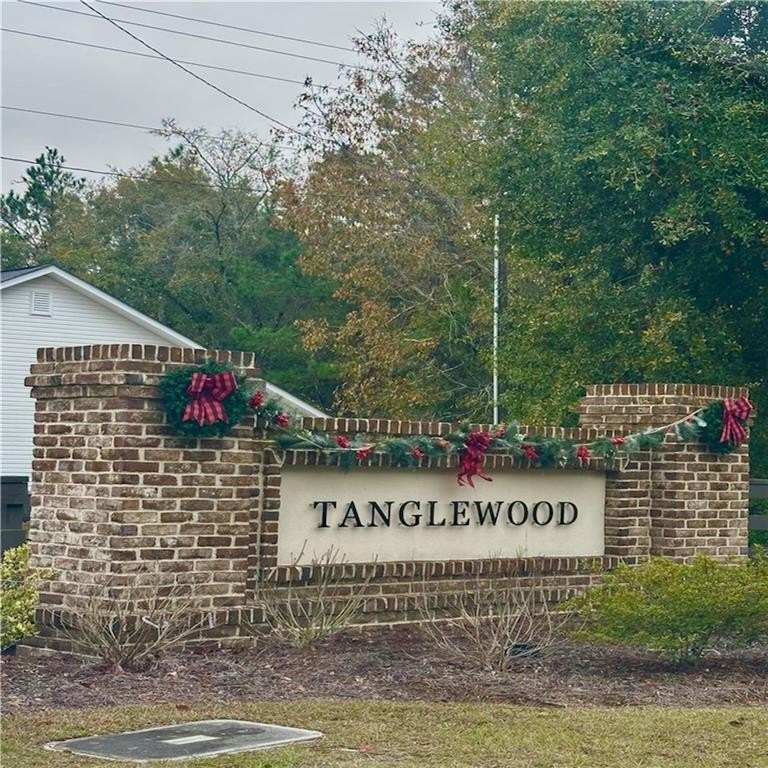 Beautiful Lake front lot in Tanglewood. Not only is this the - Beach Lot for sale in Brunswick, Georgia on Beachhouse.com