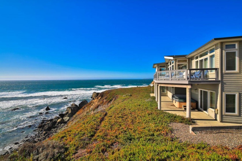 Sea Glass-5 STAR Beach home! Inspired - Beach Vacation Rentals in Dillon Beach, California on Beachhouse.com