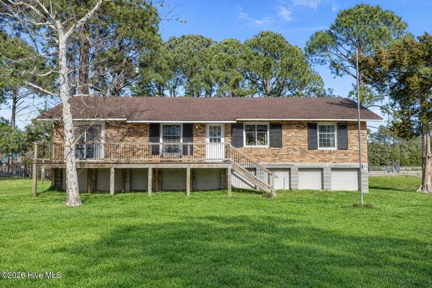 Welcome to your coastal escape in Sealevel, NC, where water - Beach Home for sale in Sealevel, North Carolina on Beachhouse.com