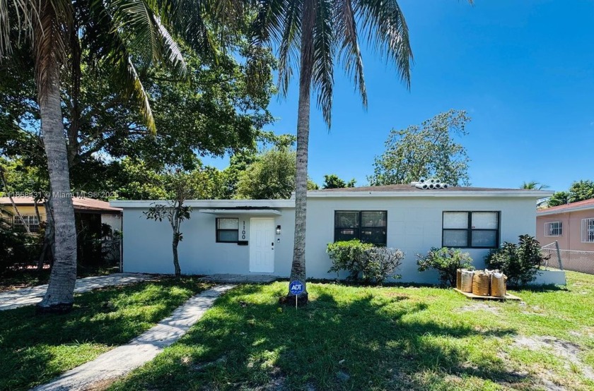 Beautiful 4-Bedroom, 2-Bath Home featuring a spacious - Beach Home for sale in North Miami Beach, Florida on Beachhouse.com