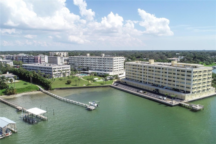 PRICE REDUCED!! MOTIVATED SELLER SAYS BRING THEM AN OFFER.** - Beach Condo for sale in Belleair Beach, Florida on Beachhouse.com