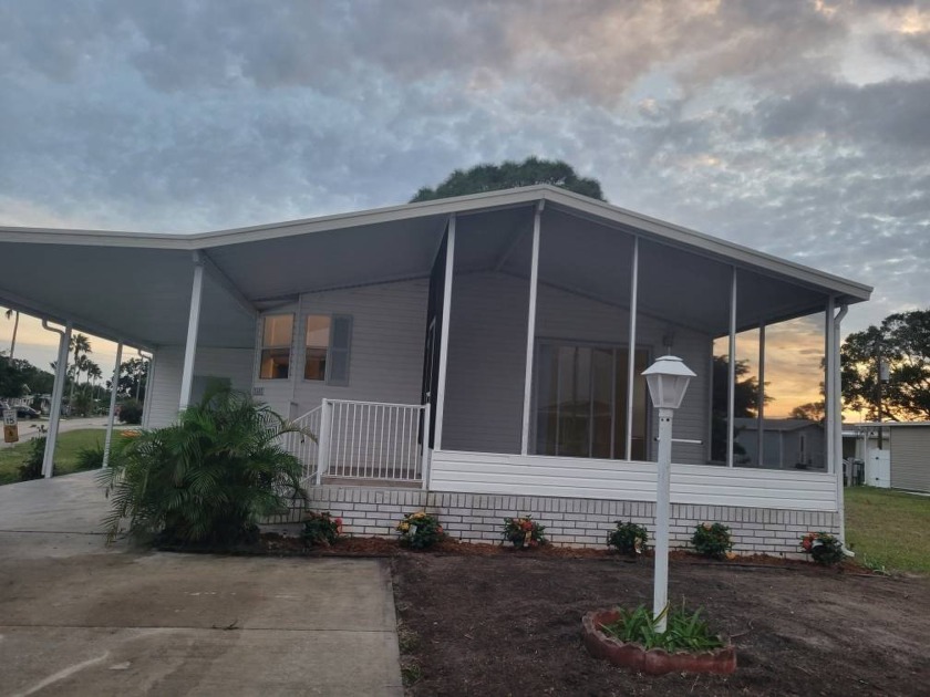 This beautiful 2-bedroom, 2-bathroom, newly renovated - Beach Home for sale in Vero Beach, Florida on Beachhouse.com