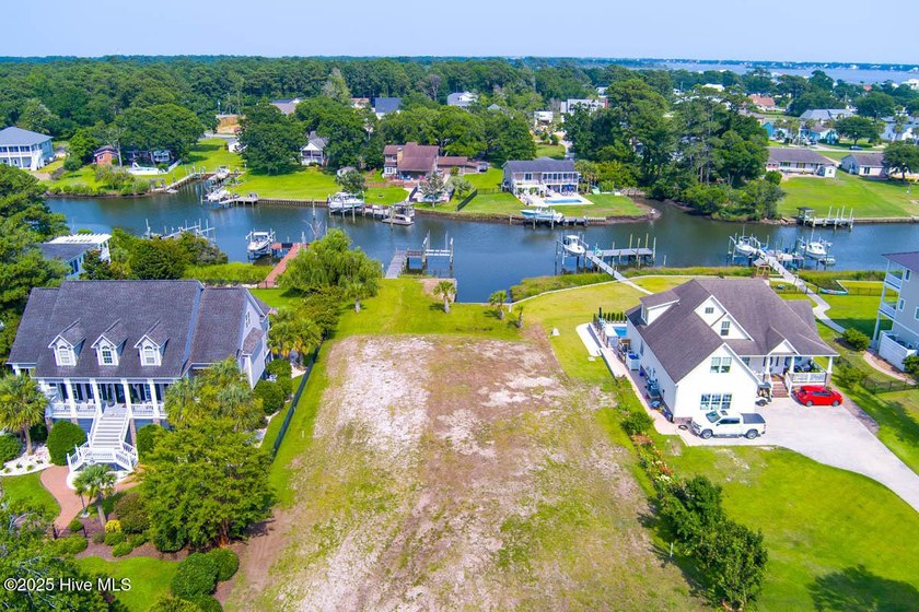 Waterfront Lot with 4+ ft. Water Depth. Located in Cape Carteret - Beach Lot for sale in Cape Carteret, North Carolina on Beachhouse.com