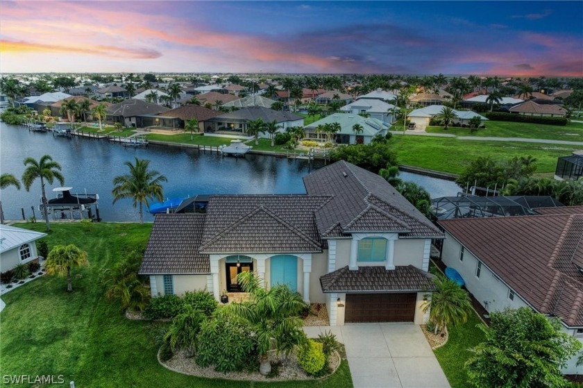 INCREDIBLE REMODELED 4 Bedroom + Den, 4.5 bathroom pool home - Beach Home for sale in Punta Gorda, Florida on Beachhouse.com