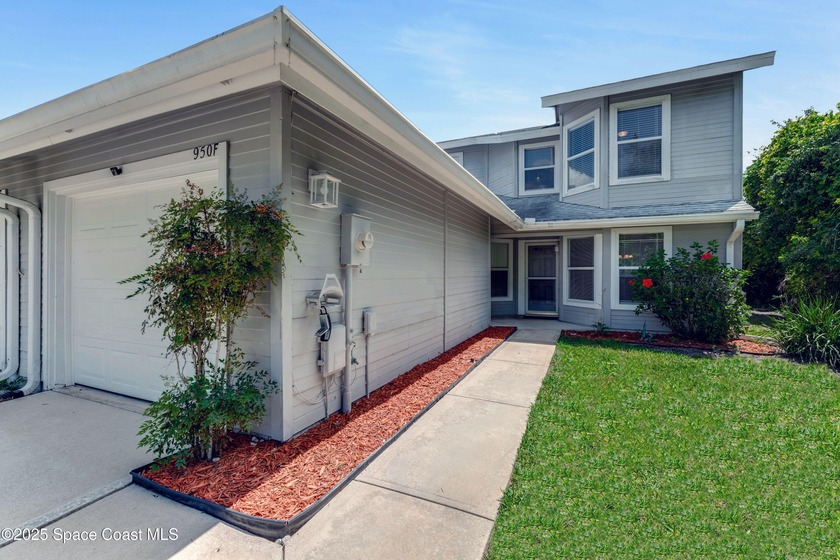 Priced to sell! Discover the charm of this beautiful end-unit - Beach Townhome/Townhouse for sale in Port Orange, Florida on Beachhouse.com