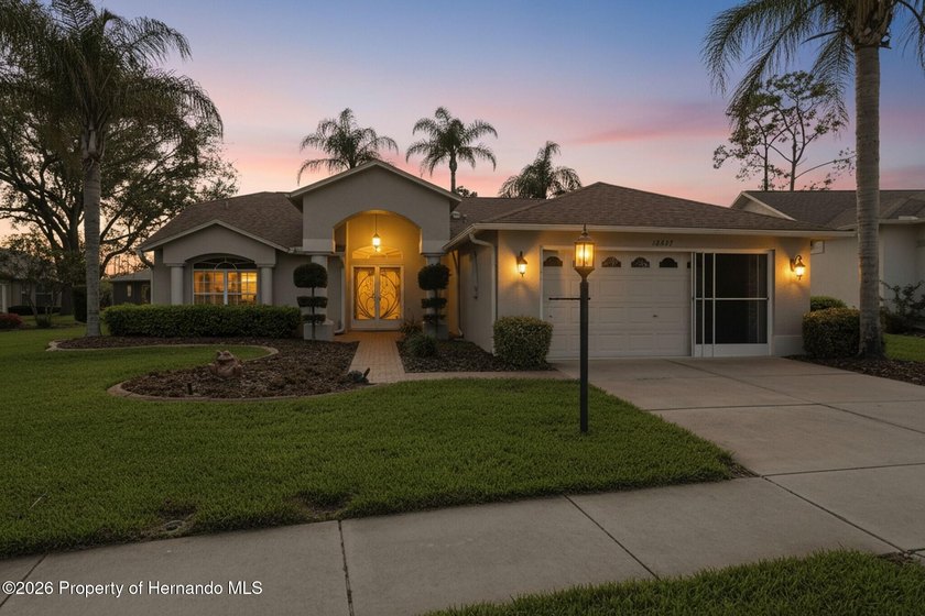 *2 Bedroom plus den for possible 3rd bedroom* Enjoy relaxed - Beach Home for sale in Hudson, Florida on Beachhouse.com