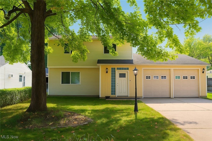 Move right into this charming Colonial with ample space, storage - Beach Home for sale in Eastlake, Ohio on Beachhouse.com