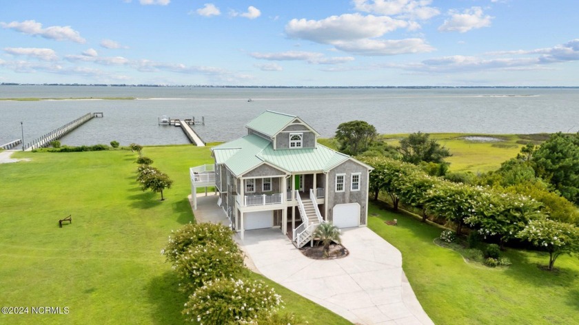 Amazing WATERFRONT home with panoramic views of Bogue Sound - Beach Home for sale in Newport, North Carolina on Beachhouse.com