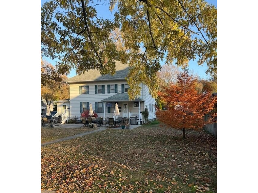 Rare opportunity to own a fully turnkey, nicely furnished - Beach Home for sale in Saint Joseph, Michigan on Beachhouse.com