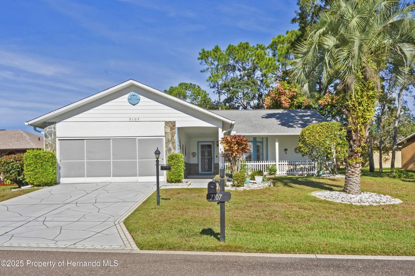 Step into this bright and inviting home featuring a formal - Beach Home for sale in Spring Hill, Florida on Beachhouse.com
