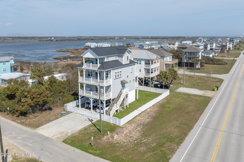 You'll love living on island time especially when you can call - Beach Home for sale in North Topsail Beach, North Carolina on Beachhouse.com