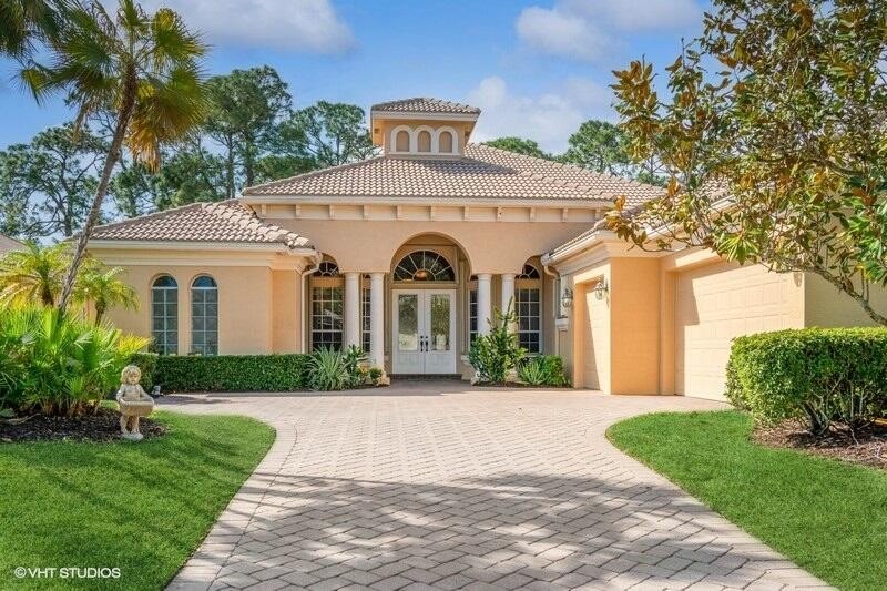 Welcome to your dream home in the exclusive PGA Village! This - Beach Home for sale in Port Saint Lucie, Florida on Beachhouse.com