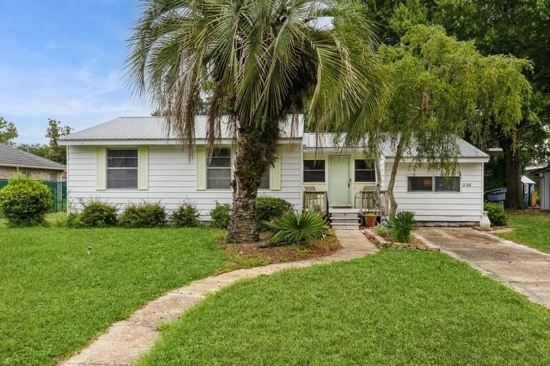 NEW PRICE!  Welcome to Old Florida charm with the conveniences - Beach Home for sale in Fort Walton Beach, Florida on Beachhouse.com