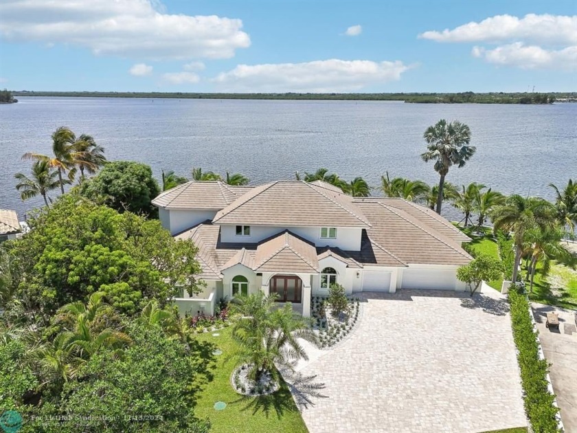 Discover a stunning transitional coastal masterpiece that - Beach Home for sale in Vero Beach, Florida on Beachhouse.com