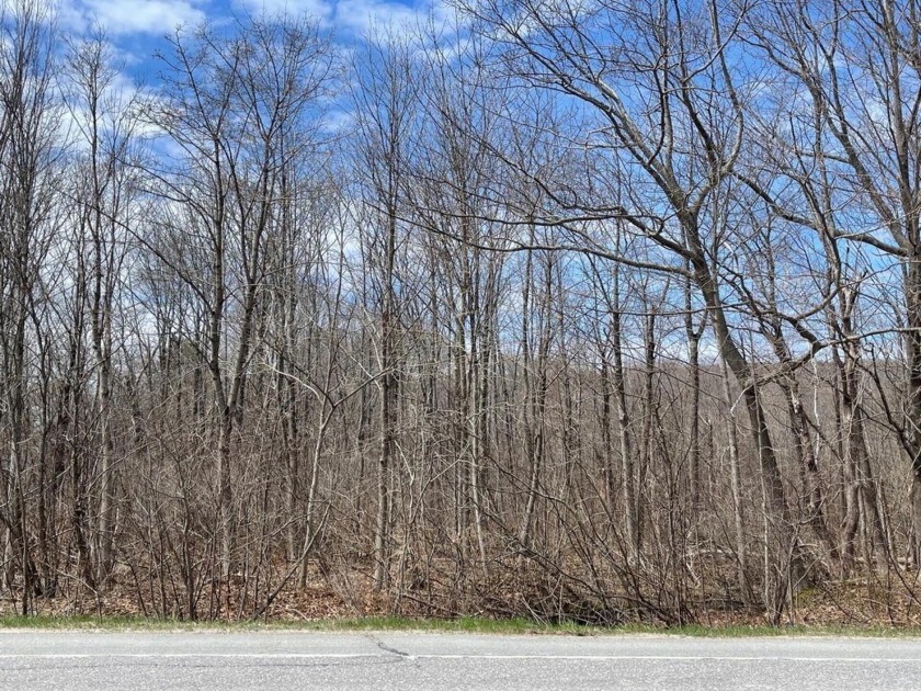 Looking to build your dream home in a great location?  This 2.26 - Beach Lot for sale in Rockland, Maine on Beachhouse.com