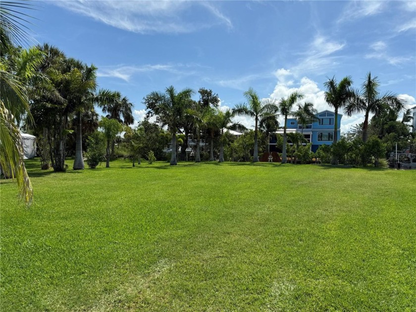 Waterfront living on historic Terra Ceia Island. This - Beach Lot for sale in Terra Ceia, Florida on Beachhouse.com