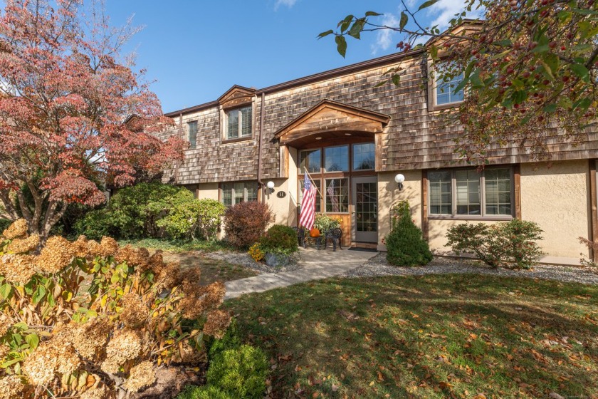 Come see the spectacular views throughout this 2-bedroom - Beach Condo for sale in Essex, Connecticut on Beachhouse.com