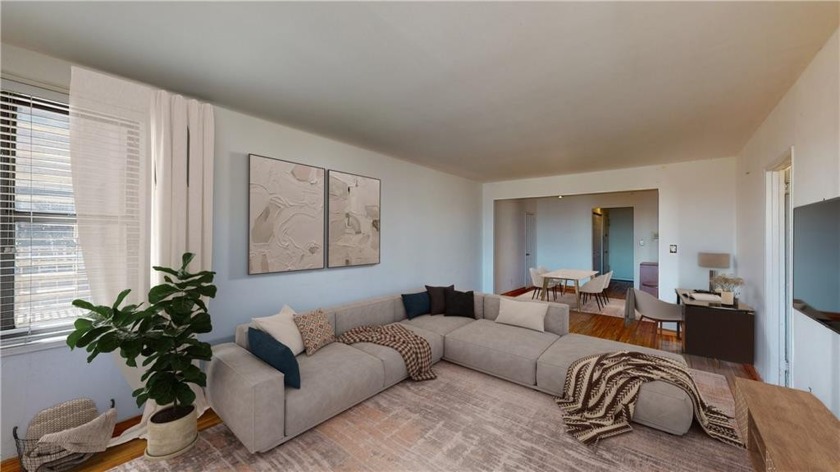 This stunning, spacious two bedrooms(Junior4) and one bathroom - Beach Apartment for sale in New York, New York on Beachhouse.com