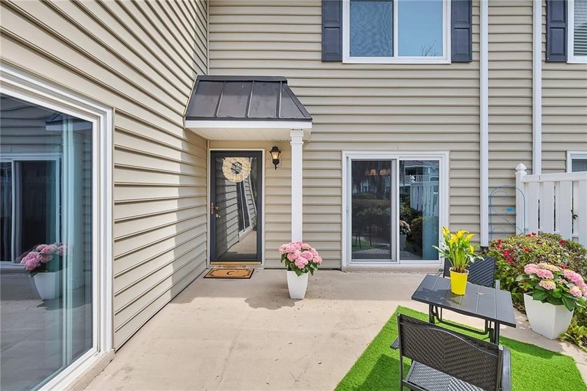 This well-maintained townhouse-style condo in Ocean Walk is one - Beach Condo for sale in Saint Simons, Georgia on Beachhouse.com