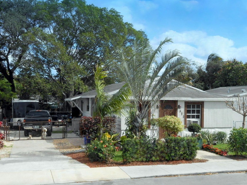 Affordably priced, yet IDEALLY LOCATED IN THE HEART OF LAKE - Beach Home for sale in Lake Worth Beach, Florida on Beachhouse.com