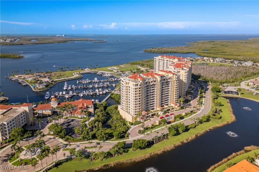 ATTENTION ALL BOATERS AND OUTDOOR LOVERS! There is not location - Beach Condo for sale in Cape Coral, Florida on Beachhouse.com