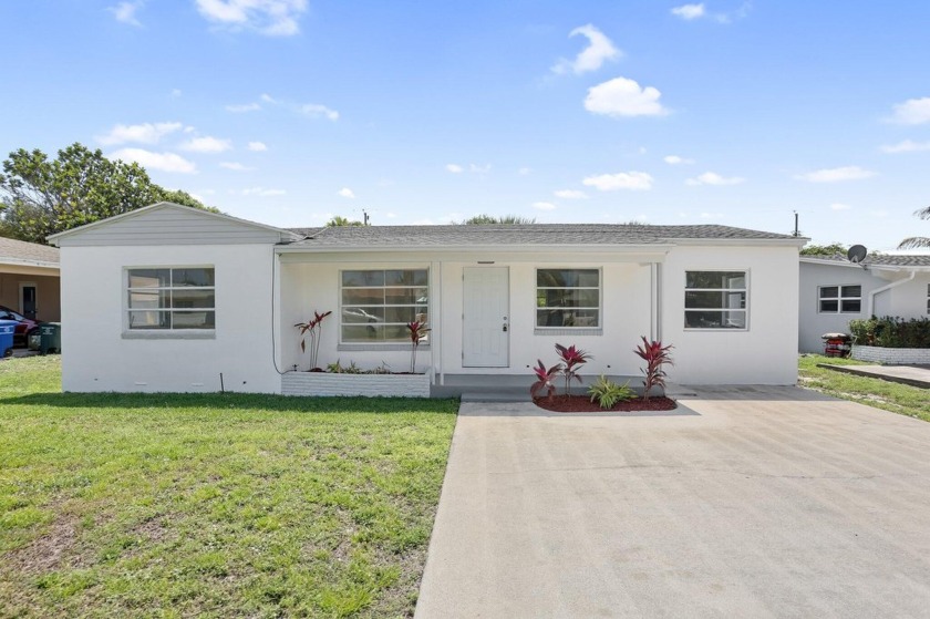 Come see this fully renovated Lake Park 3-Bedroom 2-Bath Home - Beach Home for sale in Lake Park, Florida on Beachhouse.com