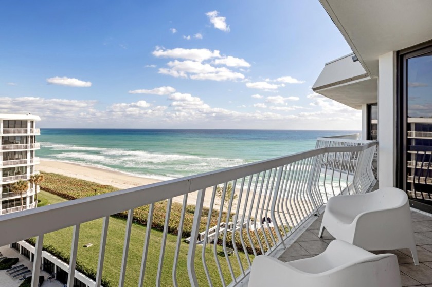 Stylish, renovated 6th floor apartment with sweeping views of - Beach Condo for sale in Palm Beach, Florida on Beachhouse.com