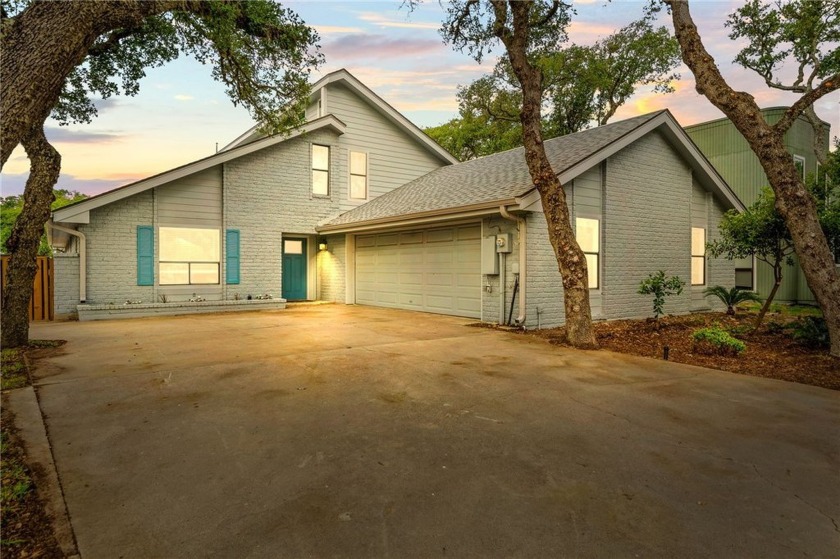 Waterfront Living in Prestigious Harbor Oaks!  Welcome to this - Beach Home for sale in Rockport, Texas on Beachhouse.com