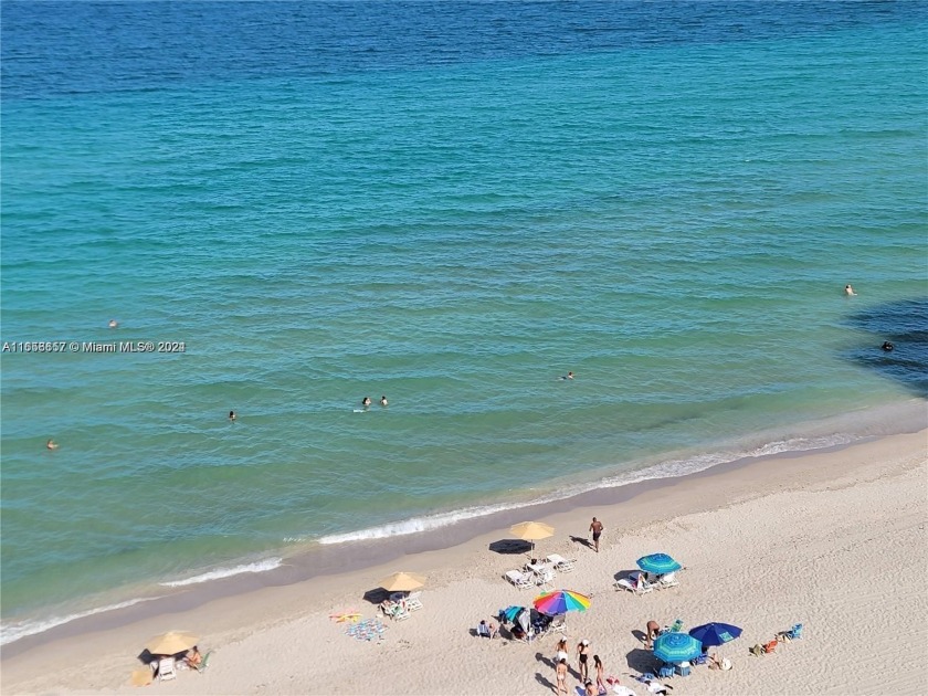 STUNNING OCEANFRONT RESIDENCE WITH INTRA-COASTAL VIEWS AND - Beach Condo for sale in Hollywood, Florida on Beachhouse.com