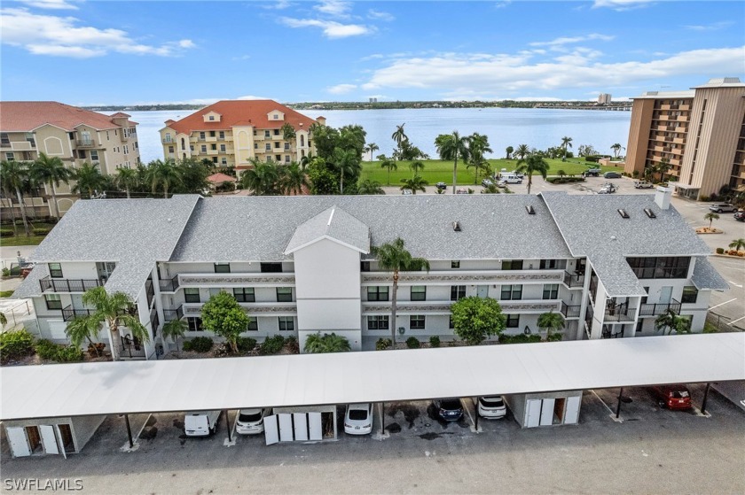 Condo with RIVER VIEWS and Direct Gulf Access! Very rare to find - Beach Condo for sale in Cape Coral, Florida on Beachhouse.com