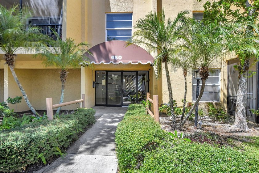 Fully Remodeled apartment on the ground floor corner next to - Beach Condo for sale in Boca Raton, Florida on Beachhouse.com