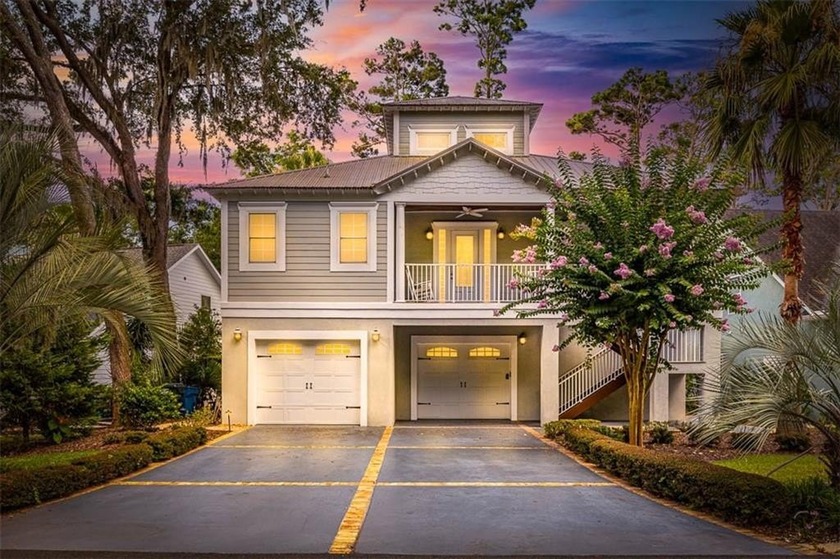 This custom-designed dream home offers the perfect blend of - Beach Home for sale in Saint Simons, Georgia on Beachhouse.com
